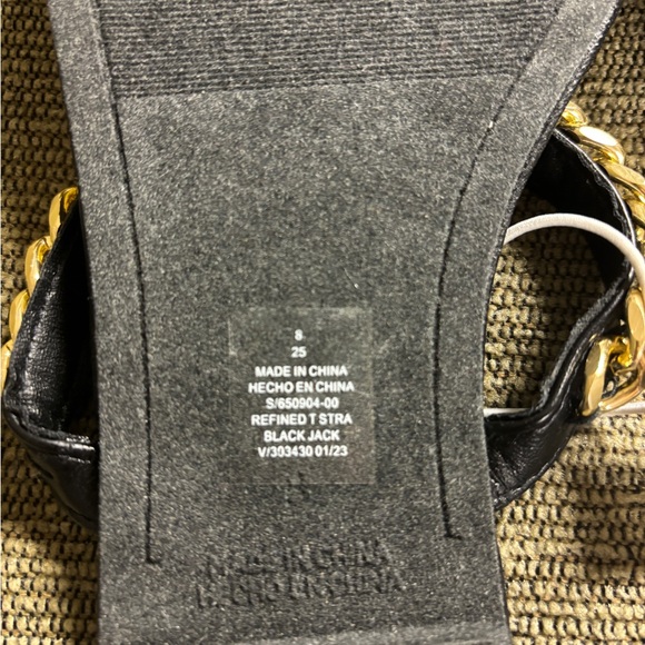 Old Navy Sandals - Picture 6 of 6